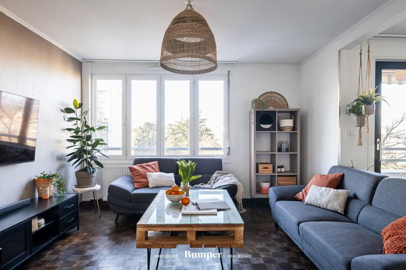 Appartement - 83 m² - 3 pièces