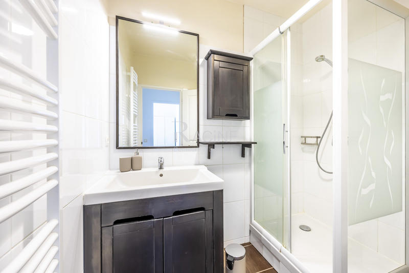 Maison - 214 m² - 8 pièces