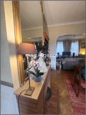 Maison - 245 m² - 7 pièces