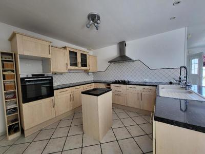 Maison - 125 m² - 6 pièces