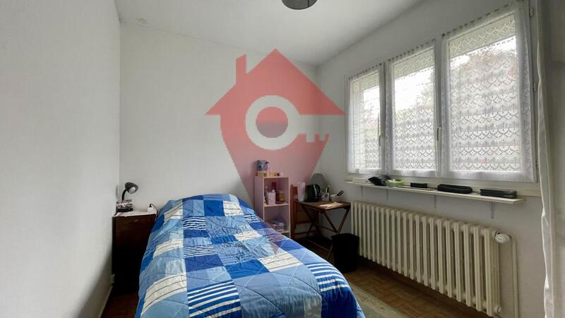 Pavillon - 158 m² - 8 pièces