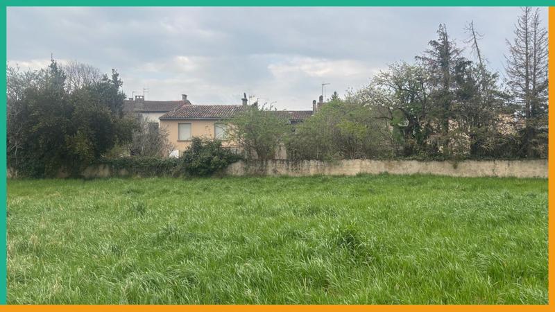 Terrain constructible - 330 m²