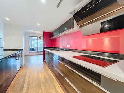 Appartement - 141 m² - 4 pièces