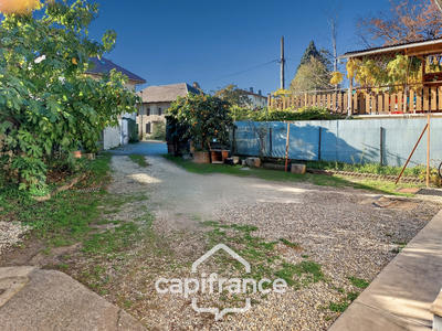 Maison - 198 m² - 10 pièces