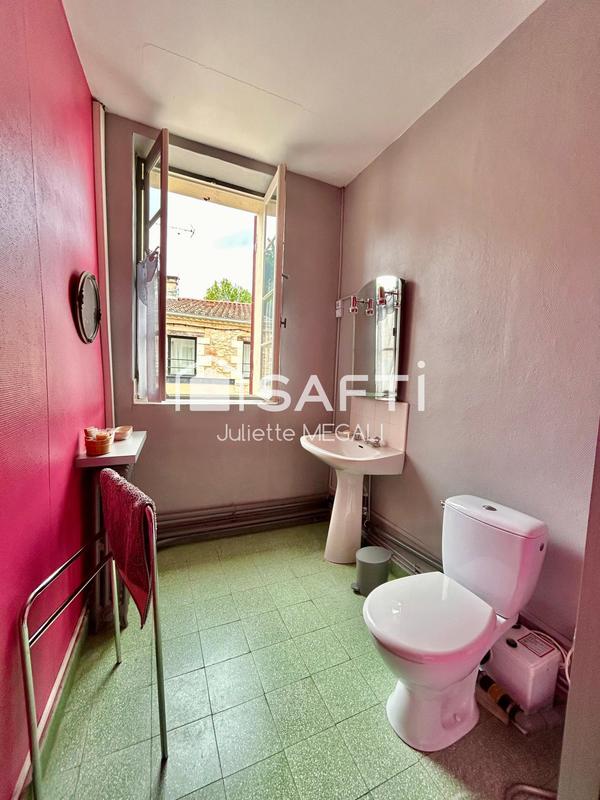 Maison - 450 m² - 16 pièces