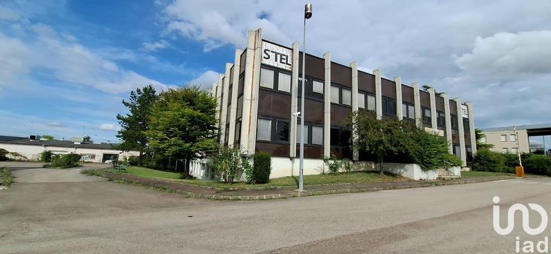 Local commercial - 4 000 m²