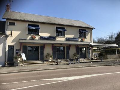 Magasins - 145 m² - 7 pièces