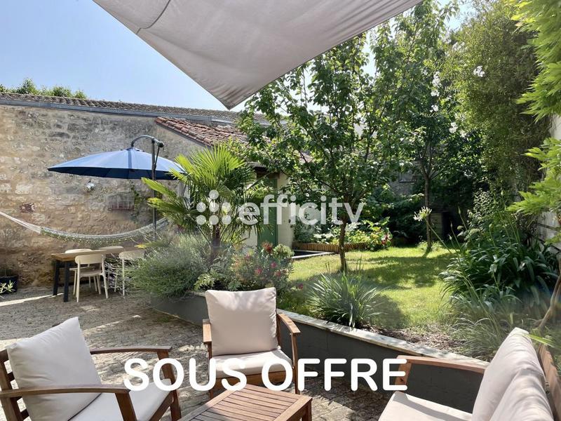 Maison de bourg - 136 m² - 6 pièces