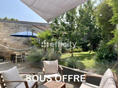 Maison de bourg - 136 m² - 6 pièces