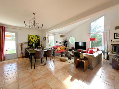 Maison - 136 m² - 5 pièces