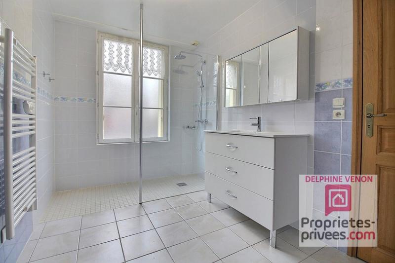 Appartement - 82 m² - 3 pièces