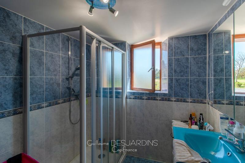 Maison traditionnelle - 136 m² - 6 pièces