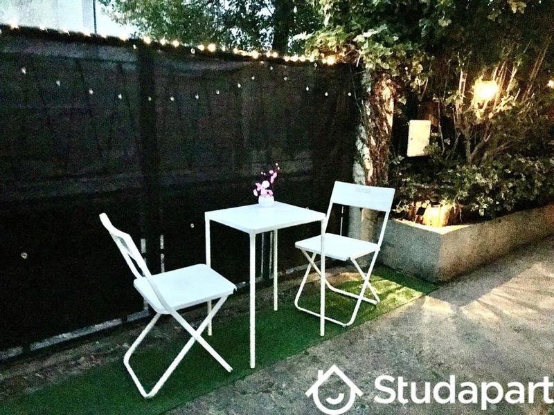 Chambre - 12 m² - 1 pièce