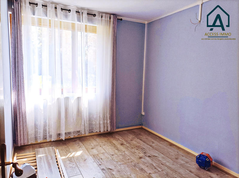 Maison - 87 m² - 10 pièces