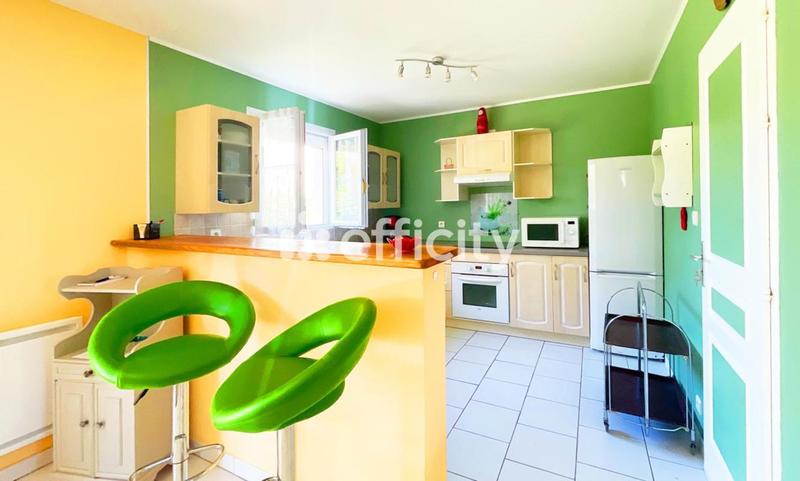 Maison - 93 m² - 5 pièces