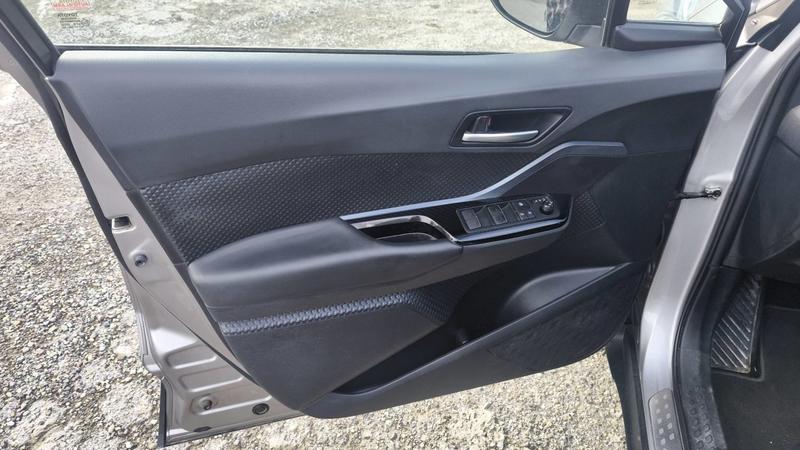 Toyota c-Hr 1.8 Vvt-i 122 Hybrid Cvt Design - Automatique