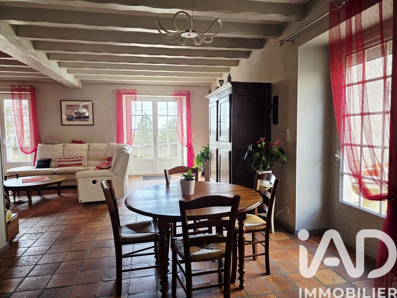 Maison - 121 m² - 7 pièces