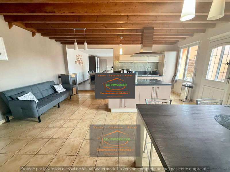 Maison - 166 m² - 7 pièces