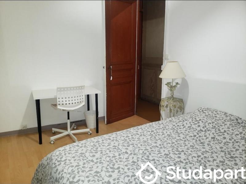 Chambre - 14 m² - 1 pièce