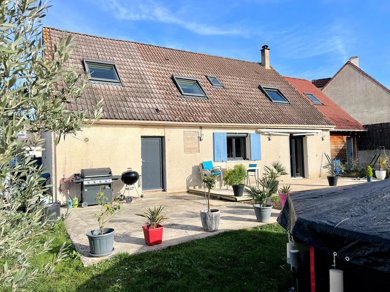 Maison - 135 m² - 5 pièces