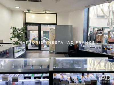 Local commercial - 67 m²