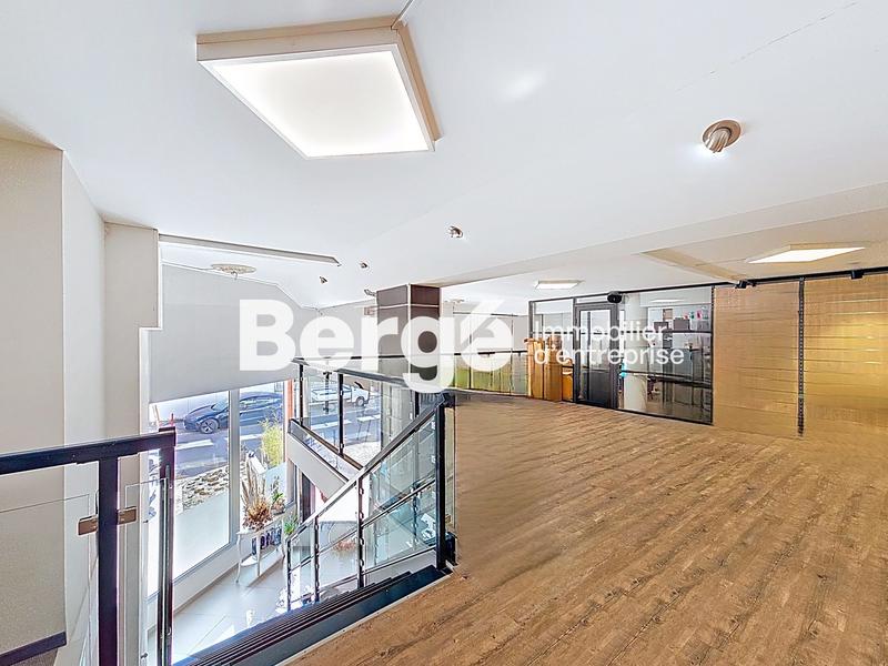 Local commercial - 350 m²