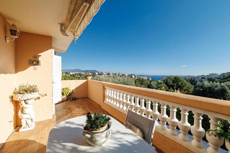 Appartement - 79 m² - 3 pièces