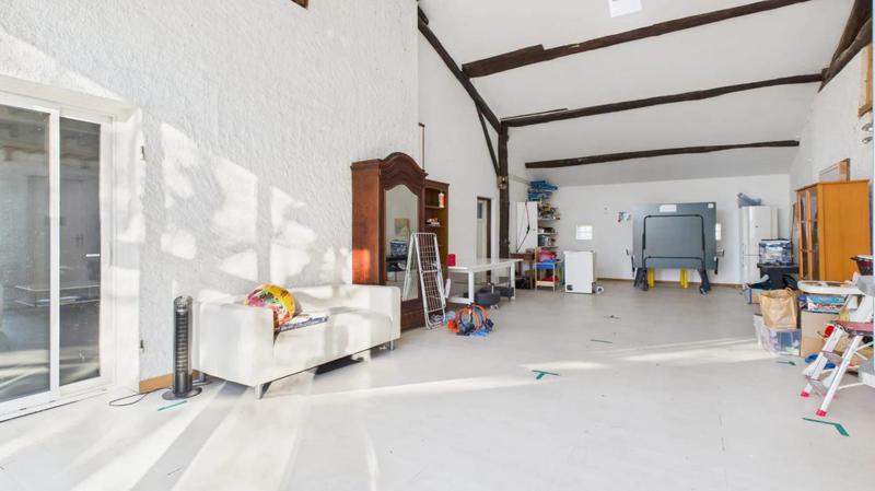 Maison - 320 m² - 11 pièces