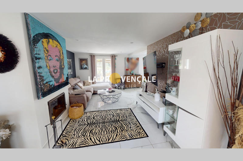 Maison - 168 m² - 10 pièces