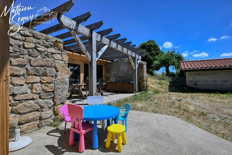 Maison - 193 m² - 7 pièces