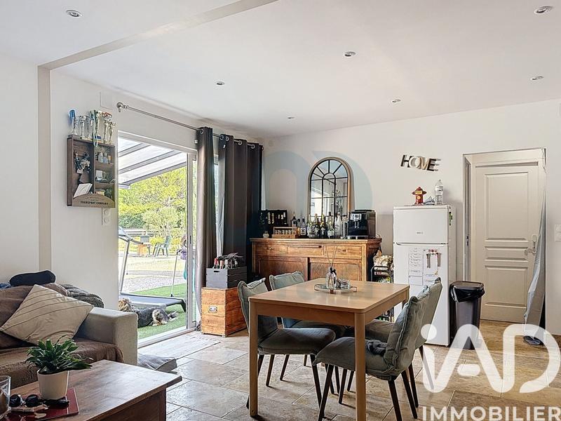 Maison - 250 m² - 7 pièces