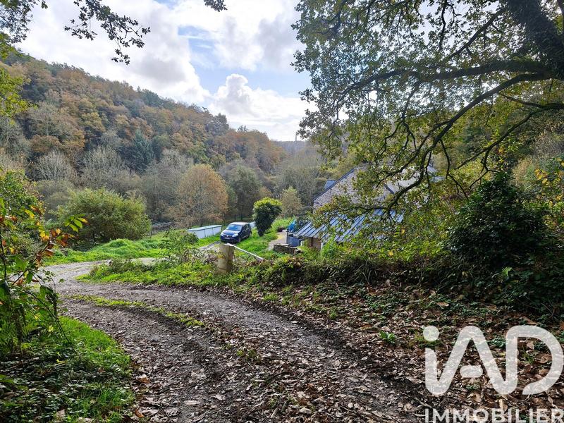 Maison - 240 m² - 6 pièces