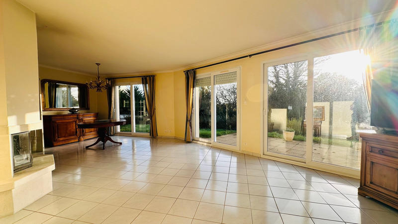 Maison - 121 m² - 6 pièces