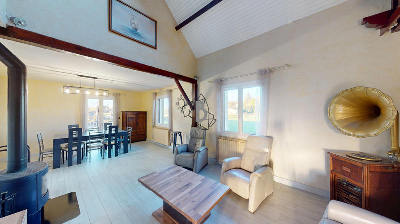 Maison - 170 m² - 7 pièces