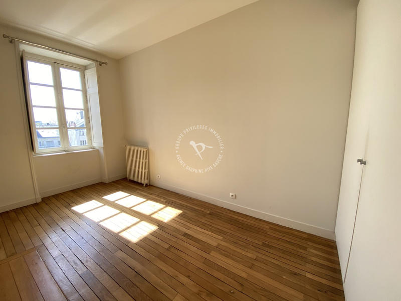 Appartement - 134 m² - 4 pièces