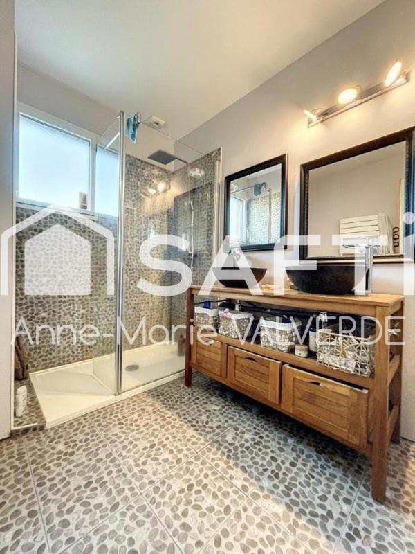 Maison - 102 m² - 5 pièces