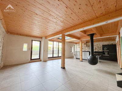 Maison - 225 m² - 7 pièces