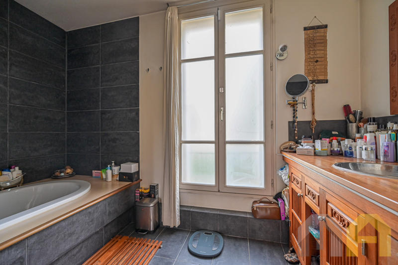 Maison - 175 m² - 6 pièces