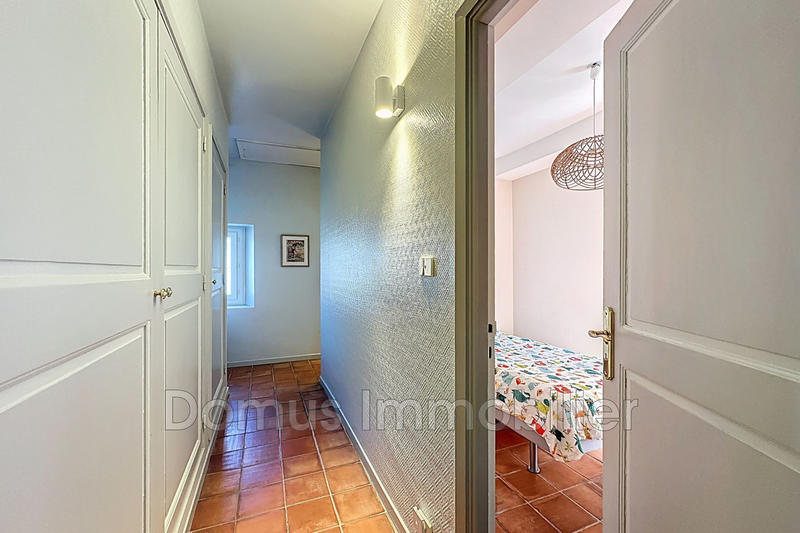 Maison - 259 m² - 6 pièces