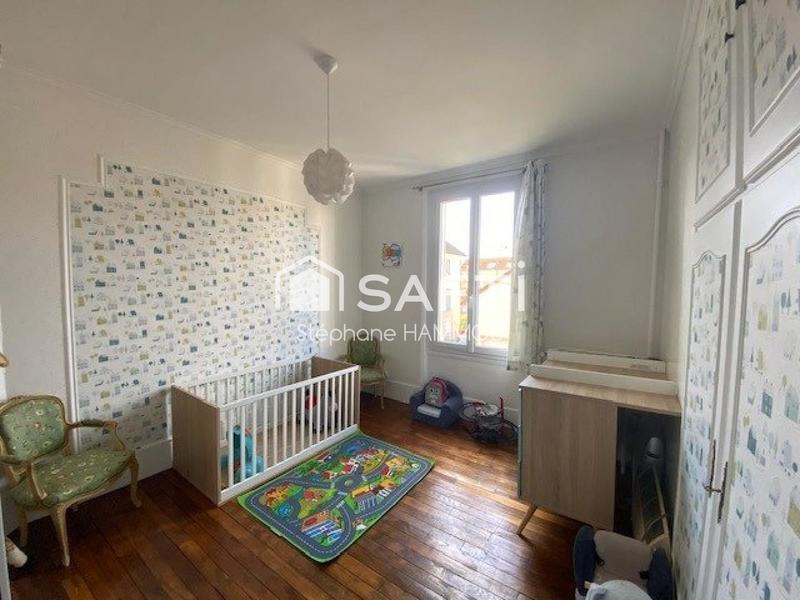 Maison - 244 m² - 9 pièces
