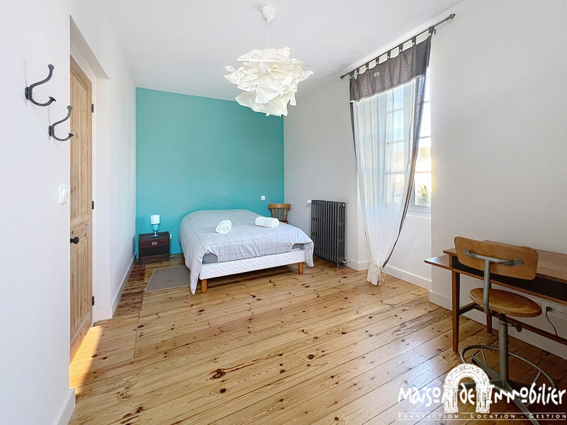 Maison - 187 m² - 7 pièces