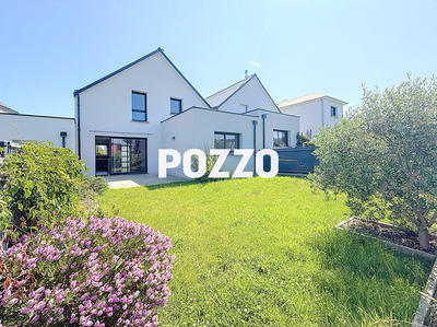 Maison - 97 m² - 5 pièces