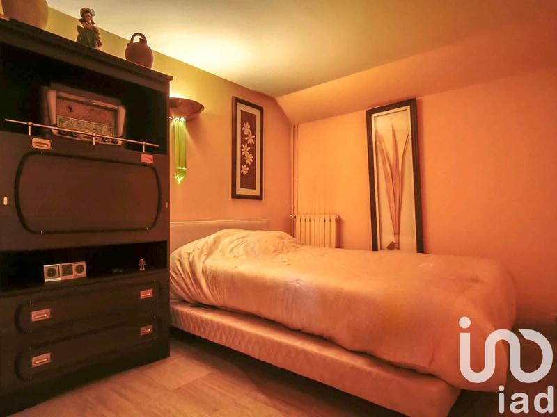 Maison - 184 m² - 9 pièces