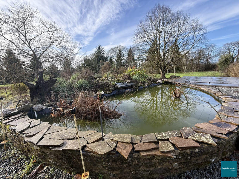 Maison - 254 m² - 6 pièces