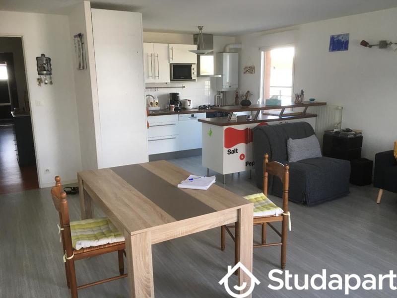 Chambre - 9 m² - 1 pièce