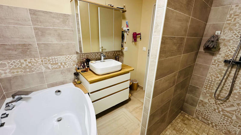 Villa - 85 m² - 5 pièces