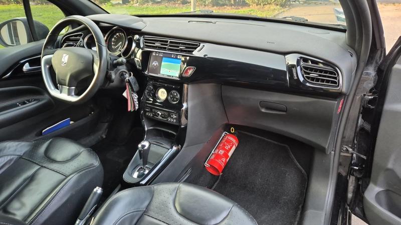 Citroën Ds3 1.6 HDi 90 So Chic - Automatique