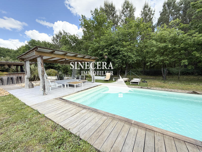 Maison - 140 m² - 6 pièces