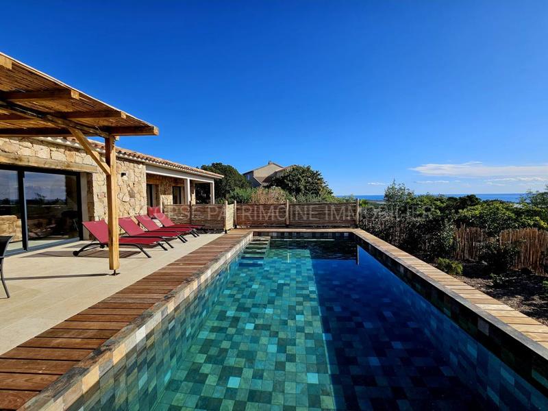 Villa - 136 m² - 4 pièces