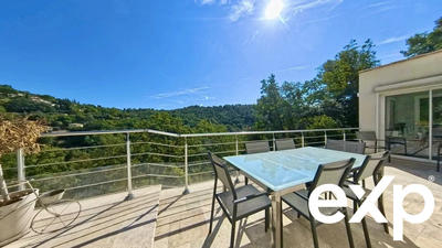 Maison - 117 m² - 5 pièces